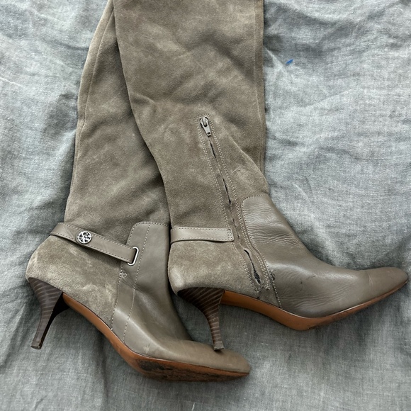 Coach mid calf gray suede Boots - Picture 2 of 5